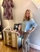 Load image into Gallery viewer, Light Blue Puff Sleeve