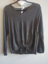 Load image into Gallery viewer, Charcoal Mineral Wash Top