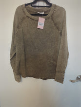 Load image into Gallery viewer, Mineral Wash Long Sleeve
