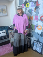 Load image into Gallery viewer, Curvy Purple Top