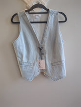 Load image into Gallery viewer, DENIM VEST