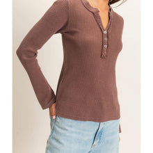 Load image into Gallery viewer, Waffle Henley DARK BROWN
