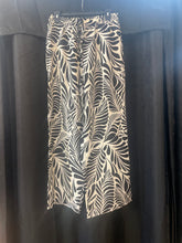 Load image into Gallery viewer, Black and Ivory Wide Leg
