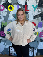 Load image into Gallery viewer, Ivory Sherpa with Flowers
