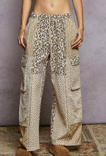 Load image into Gallery viewer, Leopard Pol Pants

