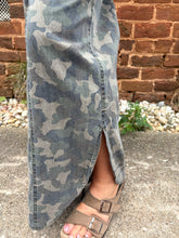 Load image into Gallery viewer, Camo Washed Denim Relaxed Fit Jean
