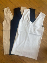 Load image into Gallery viewer, V-Neck seamless tank
