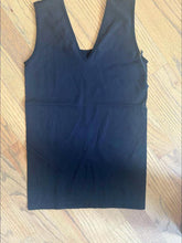 Load image into Gallery viewer, V-Neck seamless tank
