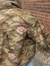 Load image into Gallery viewer, HUNTING SEASON CAMO JACKET
