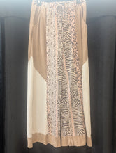 Load image into Gallery viewer, Into the wild pants
