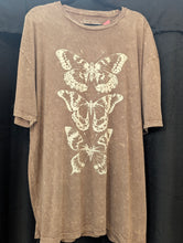 Load image into Gallery viewer, Curvy Mocha Butterflies Tee
