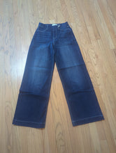 Load image into Gallery viewer, Curvy Dark Denim Wide Leg
