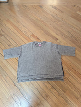 Load image into Gallery viewer, 3/4 Sleeve Sweater
