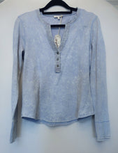 Load image into Gallery viewer, Washed Thermal Henley Top
