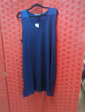 Load image into Gallery viewer, Swing Dress w/ Pockets
