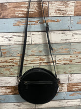 Load image into Gallery viewer, Flax Blossom Round Bag
